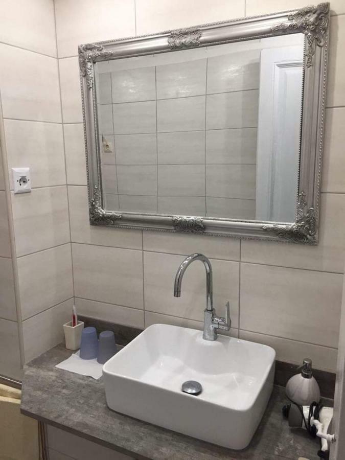 Apartment Max 4 Stars Rijeka Exterior photo